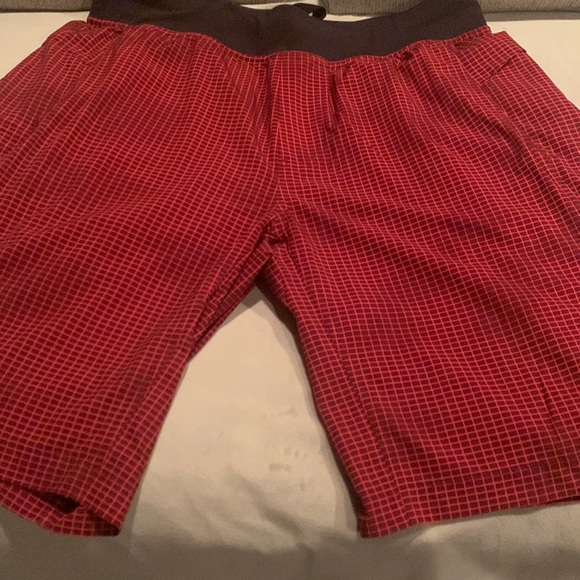Lululemon 11” Core short - unlined - mens size L - Picture 1 of 4
